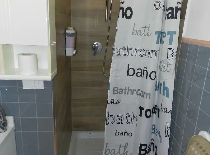 Anter 3* מונופולי